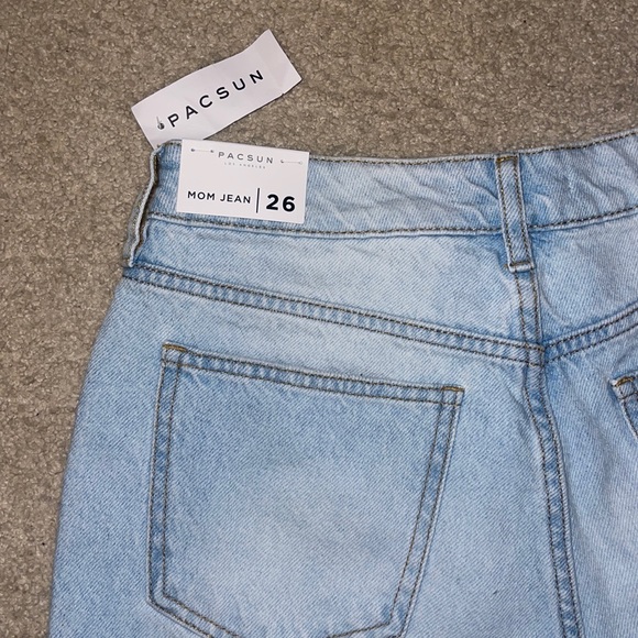 PacSun Denim - Brand new (NWT) PacSun mom jeans